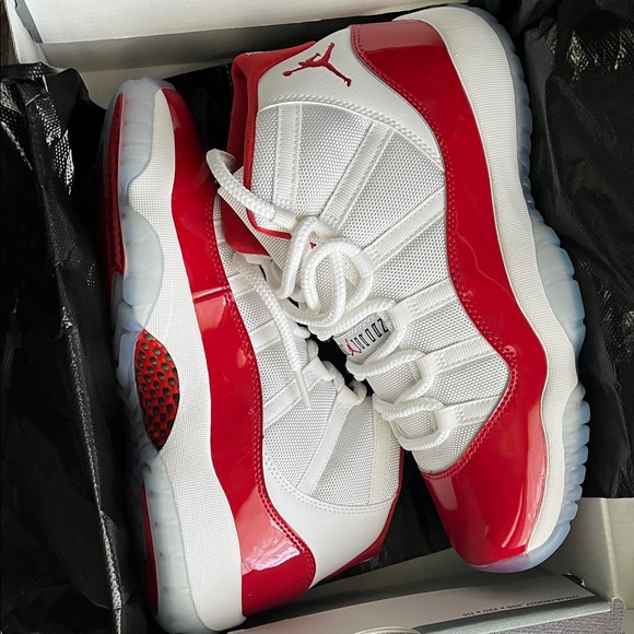 Nike Kids Sneakers in White and Cherry Red - Iconic Basketball Style